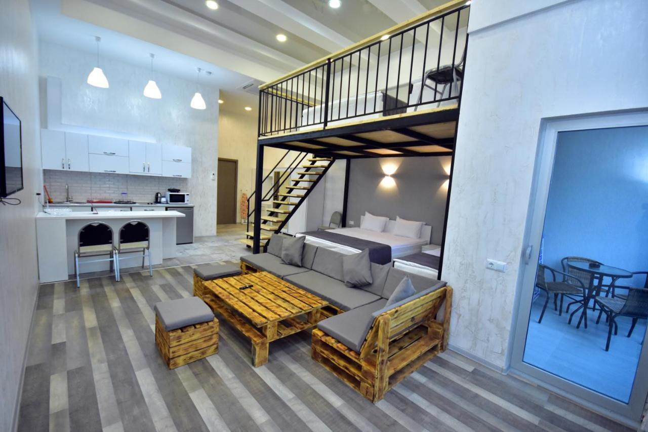 Libereco Aparthotel Batoumi Extérieur photo